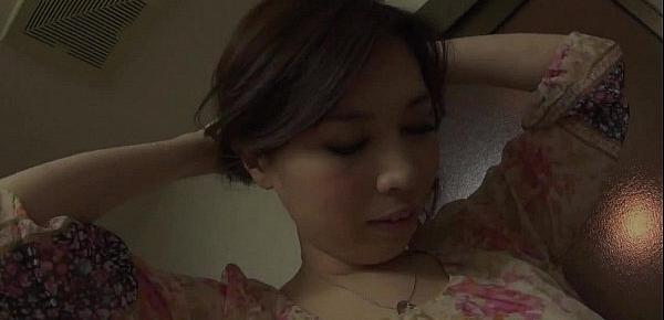  Uncensored voluptuous Japanese Yuko Iijima stripped Subtitled